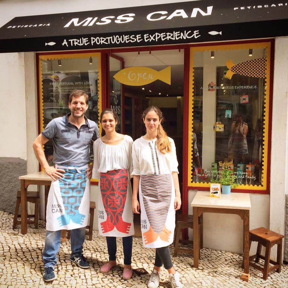 Miss Can: von der Konservenfabrik in Setúbal zum gelben Roller