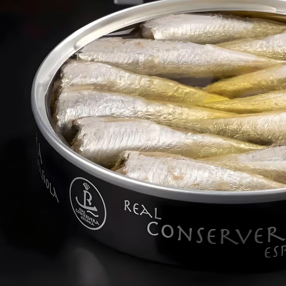 Sardinillas en Aceite de Oliva (Kleine Sardinen aus Galizien) - Real Conservera Española - Maître Philippe & Filles